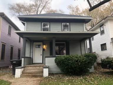 Main picture of 716 Cottage Grove Ave