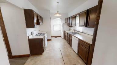 Main picture of 821 W Liberty St