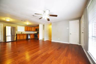 Main picture of 1012 San Antonio St