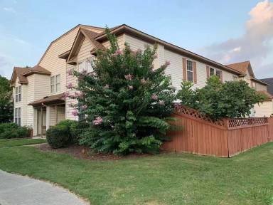 Main picture of 137 Post Oak Rd