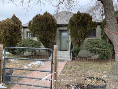 Main picture of 3350 W Columbia Rd