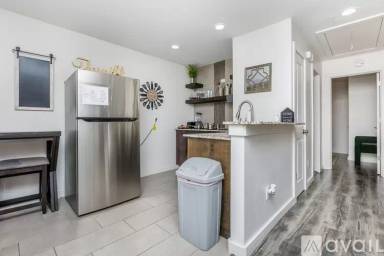 Main picture of 5705 Pickfair Cir