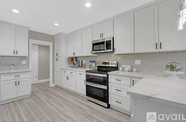 Main picture of 1016 Essex St