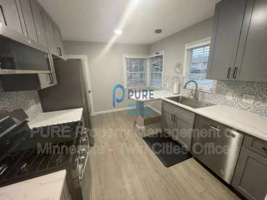 Main picture of 4532 2nd St NE