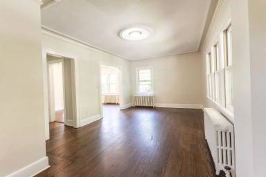 Main picture of 445 Lenox Rd