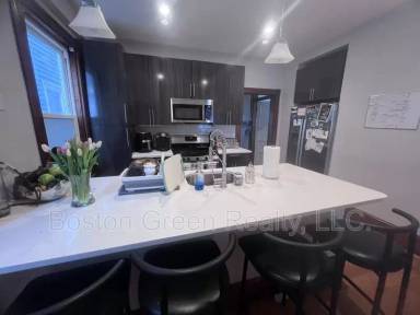 Main picture of 181 M St