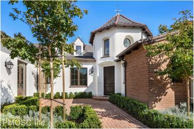 Main picture of 4 Overlook Dr