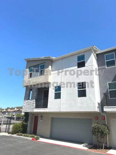 Main picture of 455 Fitzpatrick Rd