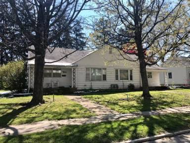 Main picture of 701 Chestnut St