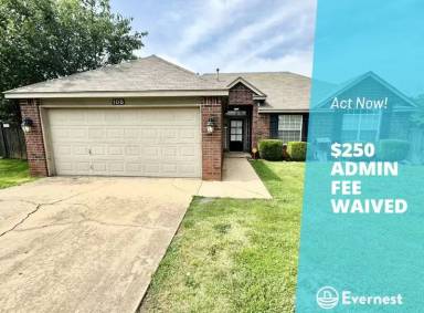 Main picture of 108 E Helena St