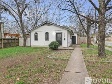 Main picture of 5014 Eilers Ave