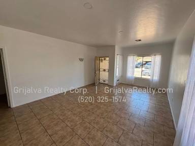 Main picture of 182 E Corte Rancho Dorada