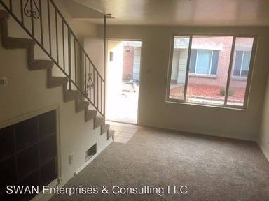 Main picture of 1109 Akron St