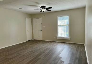 Main picture of 58 Andover Dr