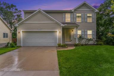 Main picture of 2414 View Ln