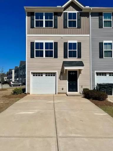 Main picture of 106 Coldwater Creek Ct