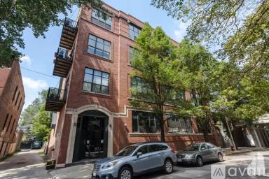 Main picture of 1750 N Wolcott Ave