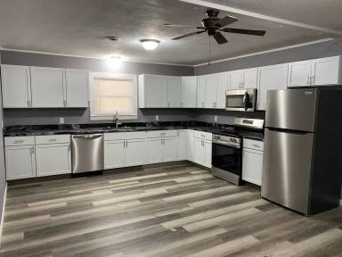 Main picture of 530 N Main