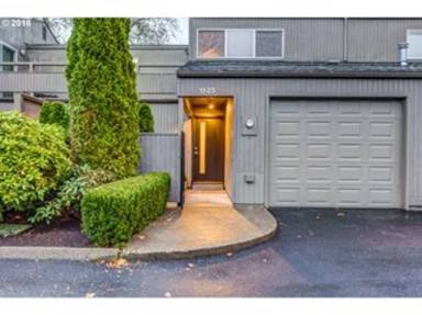 Main picture of 1525 NW Eastbrook Ct