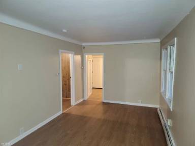 Main picture of 17727 Lowell St