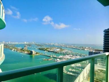 Main picture of Quantum on the Bay