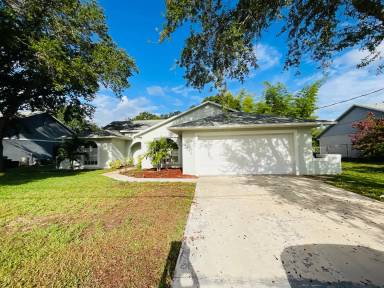 Main picture of 2074 SW Aladdin St
