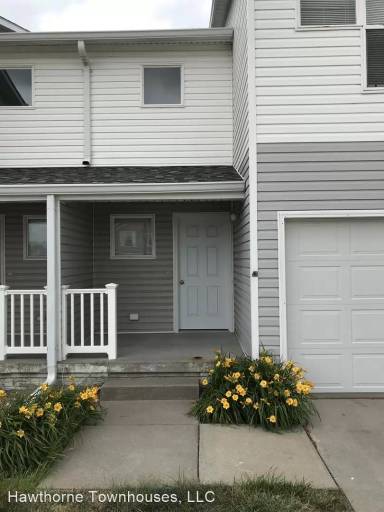 Main picture of 426 Hawthorne Cir