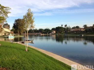 Main picture of 1472 Camelot Dr