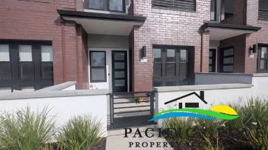 Main picture of 105 8th St