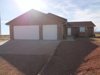 Main picture of 1501 N Gentry Ln