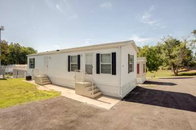 Main picture of Coachlight Trailer Park