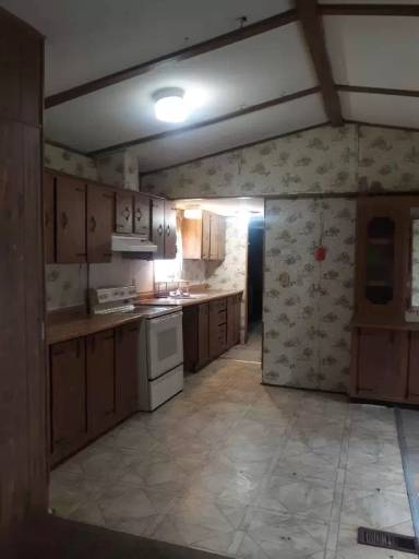 Main picture of 1310 Western Ave