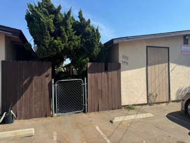 Main picture of 1271-1279 Lyons Ln