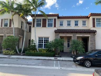 Main picture of Kendall Commons Townhomes