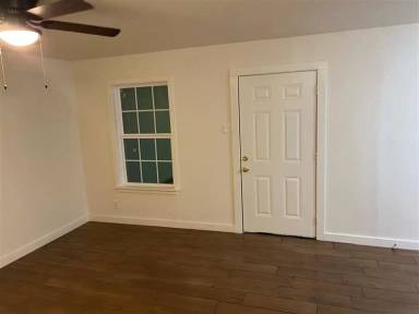 Main picture of 5523 Little Creek St