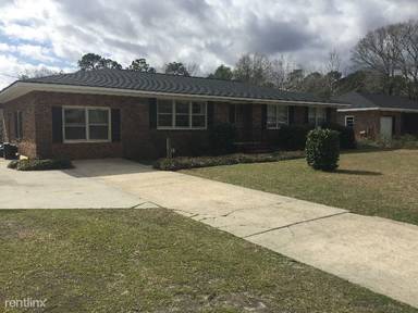 Main picture of 345 Mohican Trl