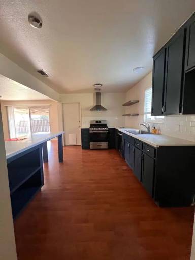 Main picture of 201 E Holly Ave