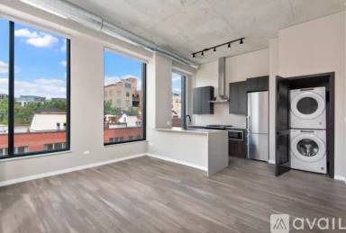 Main picture of 123 N Sangamon St