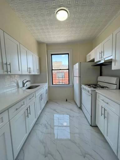 Main picture of 10519 37th Ave
