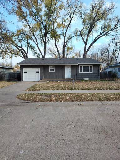 Main picture of 305 Hartland Ave