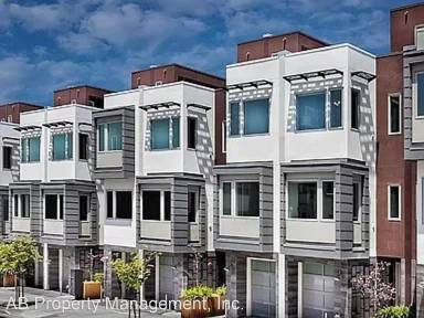 Main picture of 520 Hudson Ave