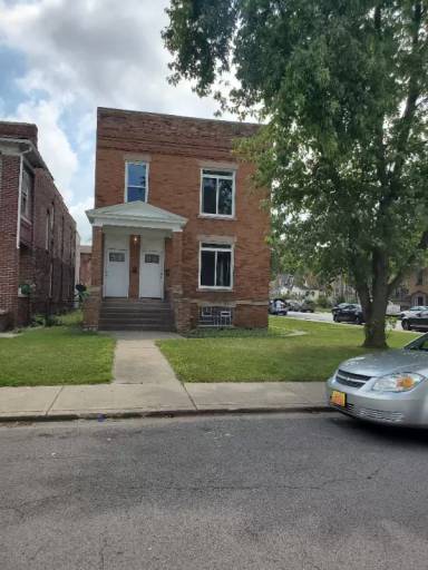 Main picture of 919 W 144th St