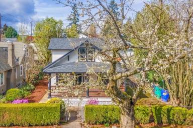 Main picture of 4313 N Kerby Ave