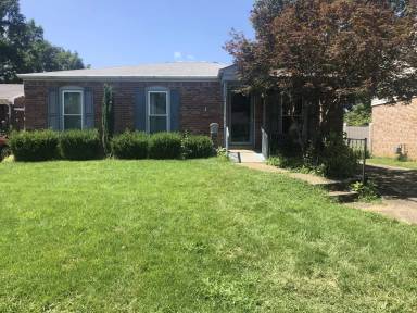 Main picture of 3750 Rouge Way