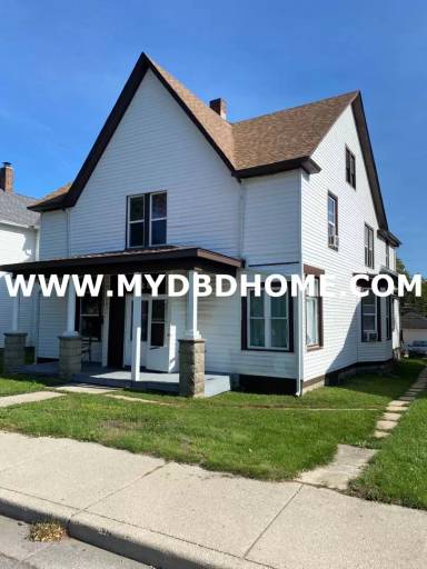 Main picture of 1428 Saint Joseph Blvd