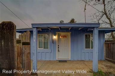 Main picture of 4994 School House Rd