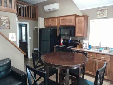 Main picture of 10283 McKenzie