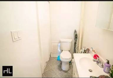 Main picture of 26 5th Ave