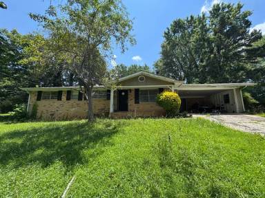 Main picture of 6331 Garnet Dr