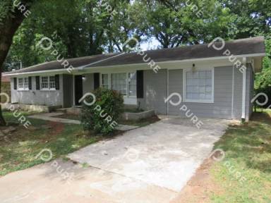 Main picture of 2217 Linde St NW